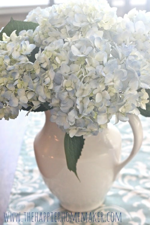 dried hydrangeas for centerpieces