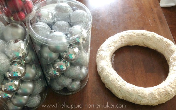 how to make an ornament wreath