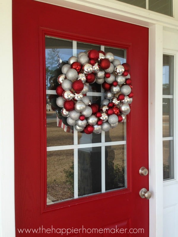 make your own ornament wreath