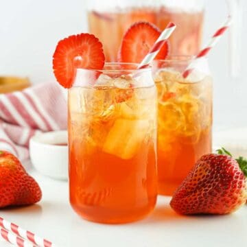strawberry iced tea with mint
