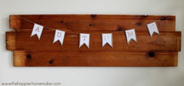 wall decor with autumn banner