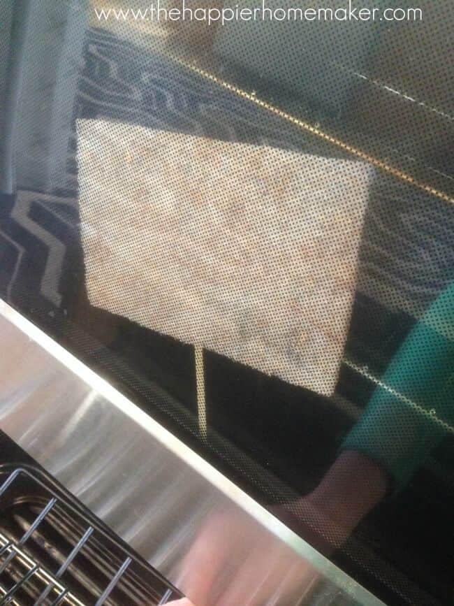 cleaning inside oven glass