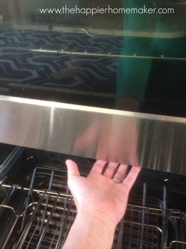 how to clean inside oven glass