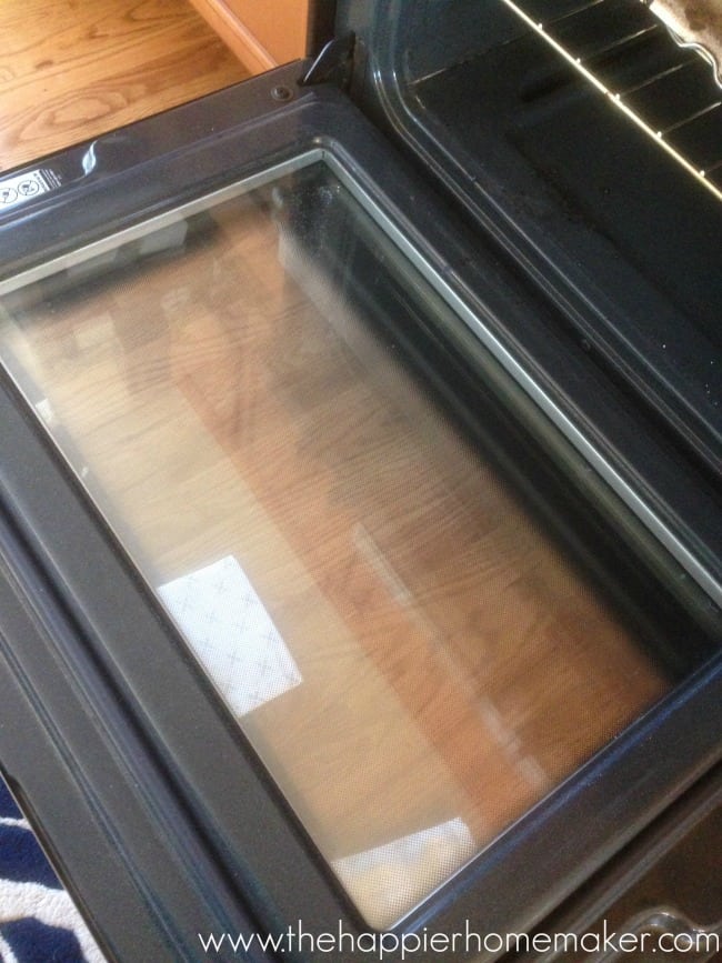 How to Clean an Oven Door Glass in a Few Steps