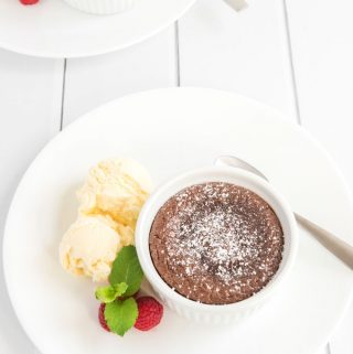 chocolate melting cake with vanilla ice cream