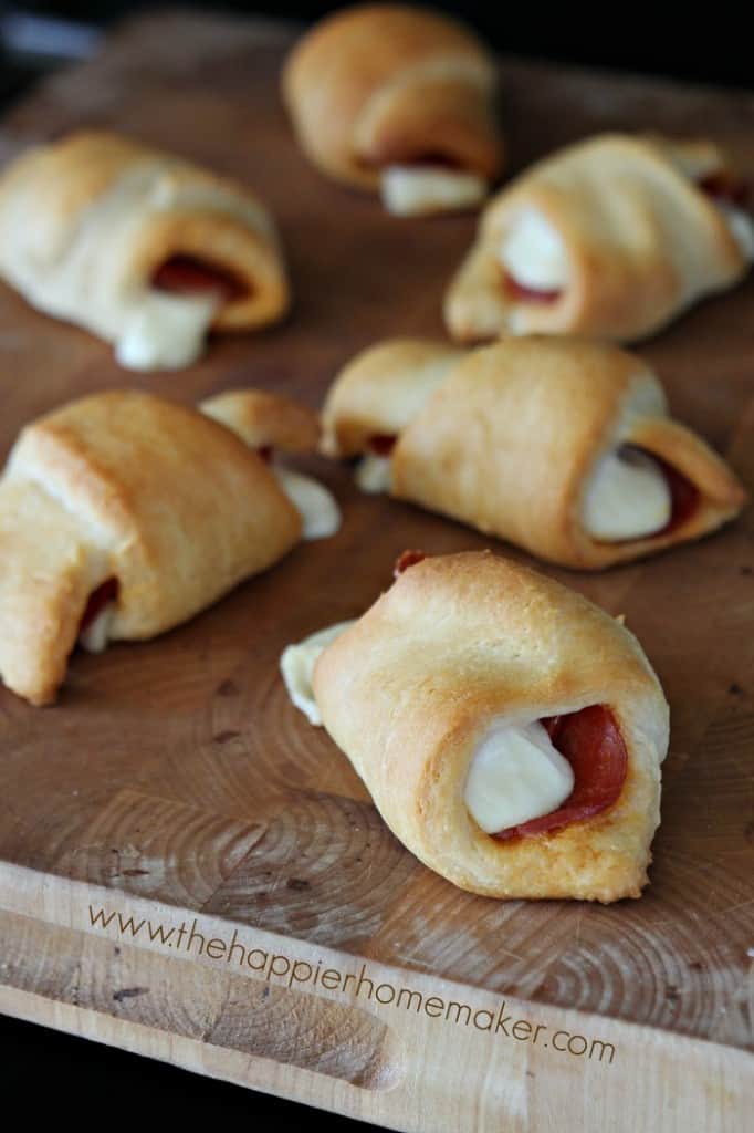 Easy Pizza Crescent Rolls | The Happier Homemaker