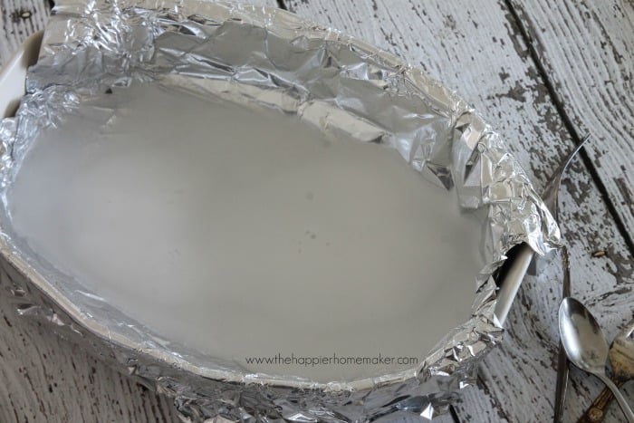 How to clean silver with aluminum foil hot sale and vinegar