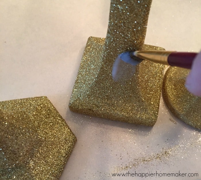 stop glitter from shedding