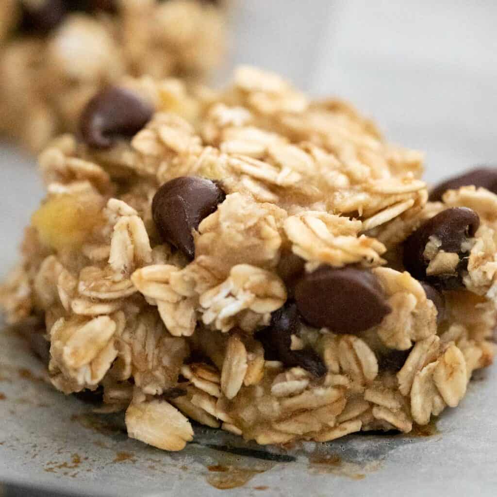 close up chocolate chip banana oatmeal cookie
