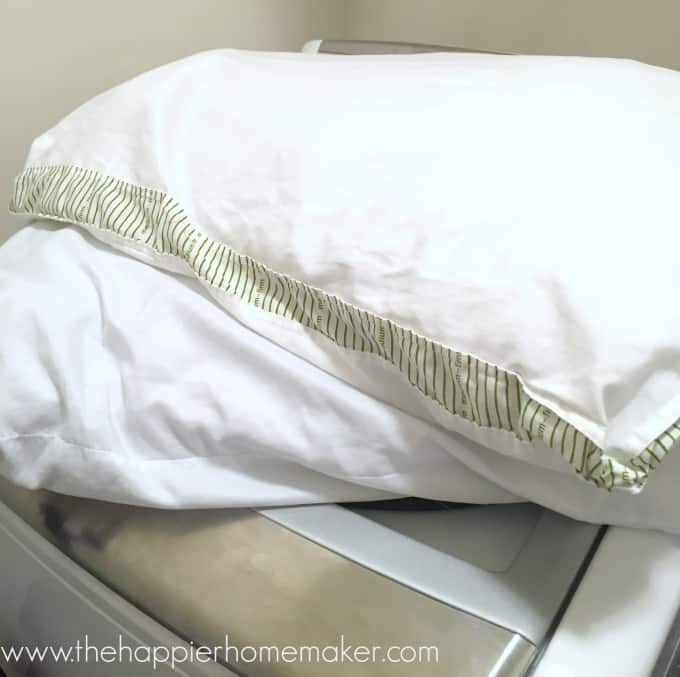 How to bleach outlet a pillow