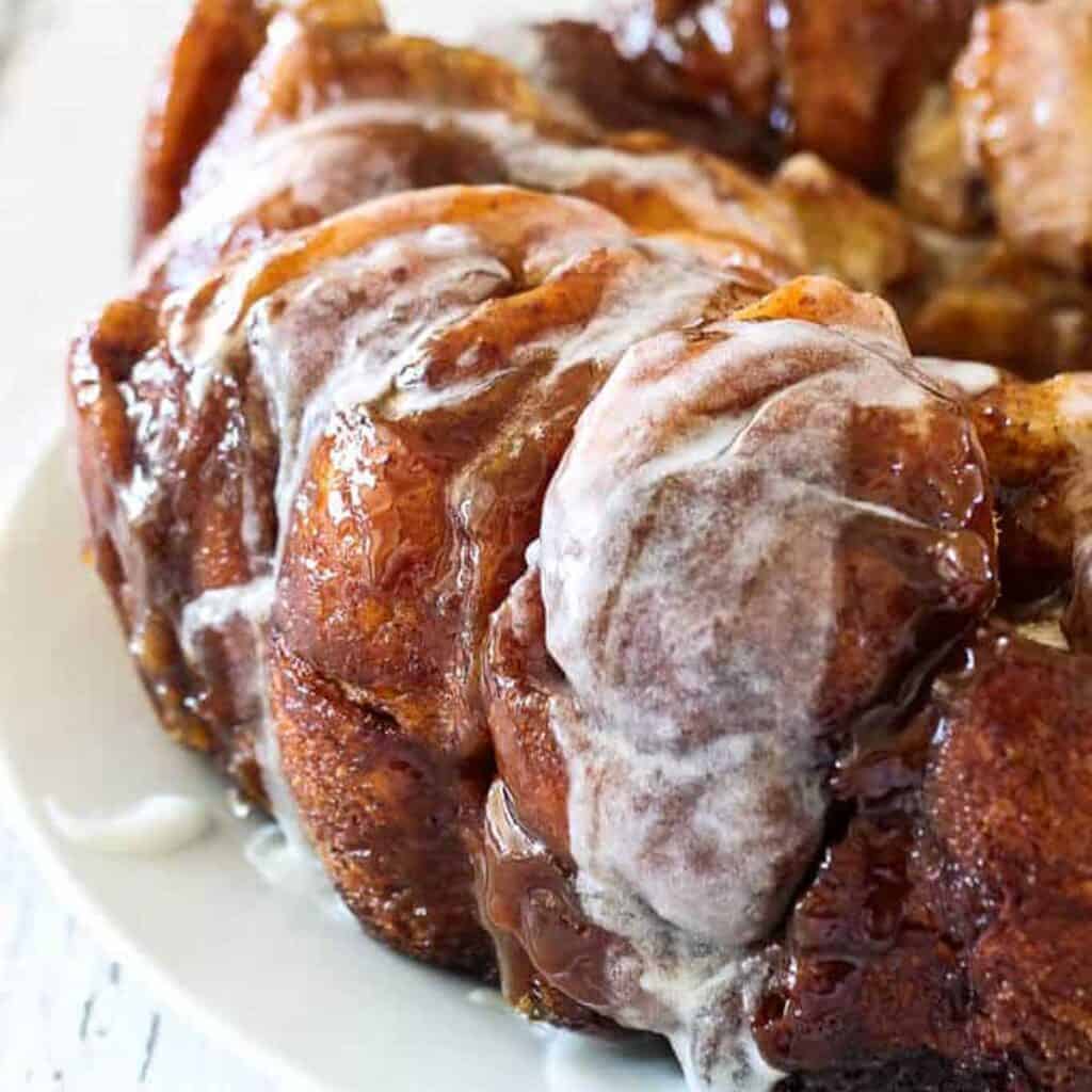 Cinnamon Roll Monkey Bread The Happier Homemaker