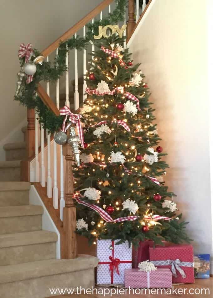 Adorable Buffalo Plaid Christmas Forest Entryway