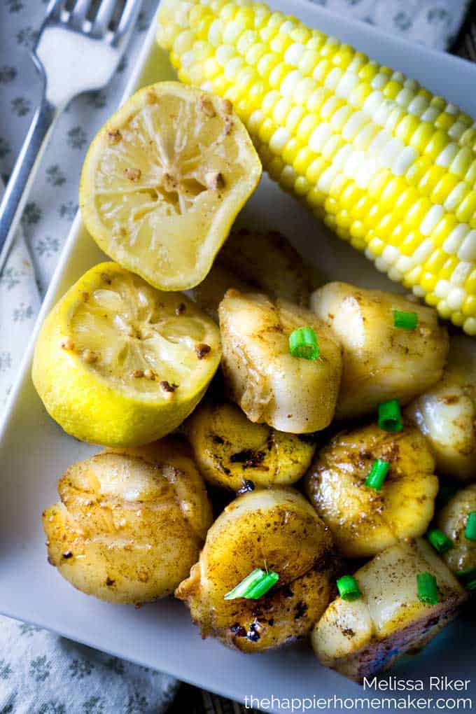 seared scallops with lemon and corn