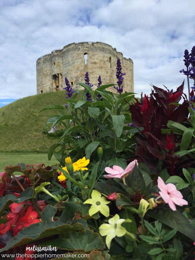 cliffords-tower-york