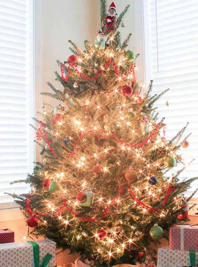 How to Have Your Best Christmas Tree Ever | The Happier Homemaker