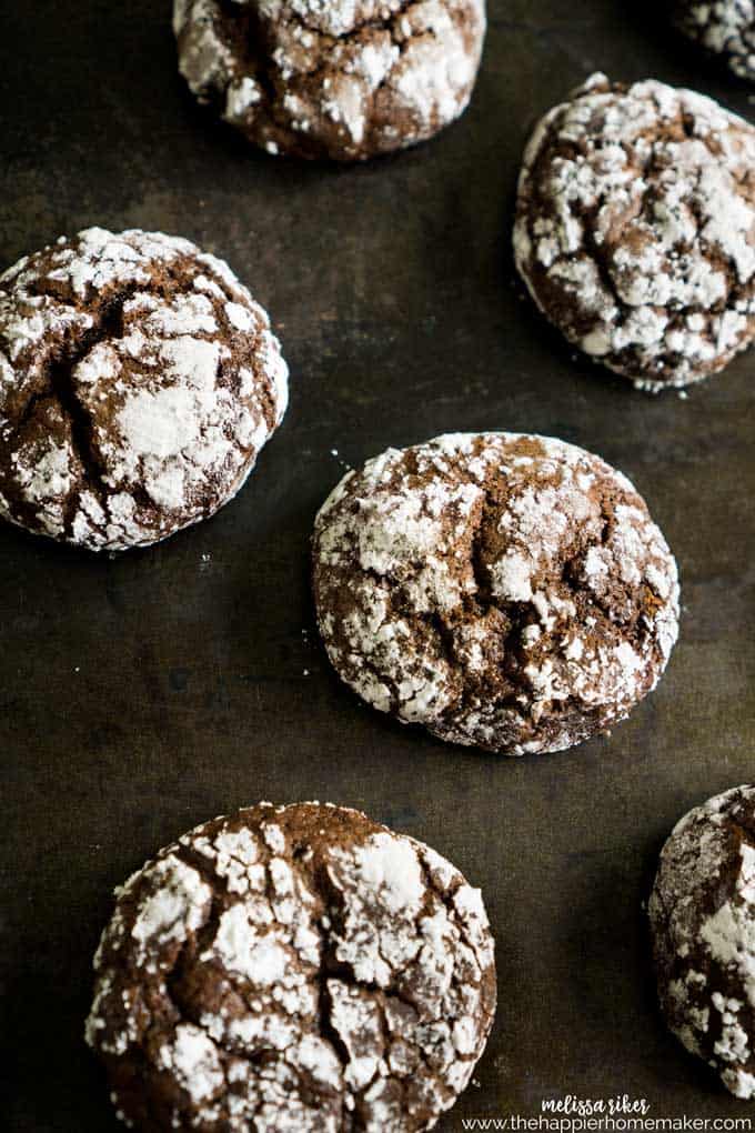 chocolate crinkle cookies dusted with powdered sugar
