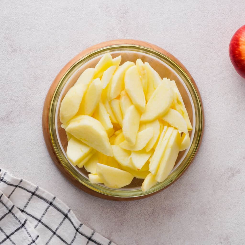 apple slices in bowl