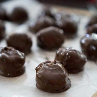 Chocolate Peanut Butter Balls (Buckeye Balls) - The Happier Homemaker