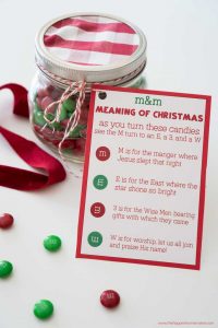 M&M Christmas Poem Printable & Gift - The Happier Homemaker