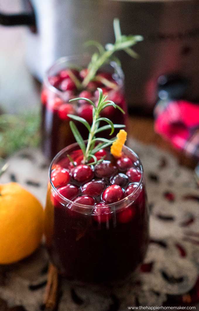 Slow Cooker Mulled Wine : Make Ahead Winter Warmer - The Hedgecombers