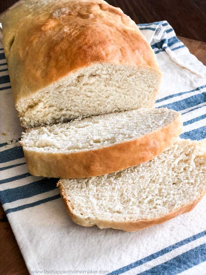 Amish White Bread Mini Loaves - Amanda's Cookin' - Yeast Breads