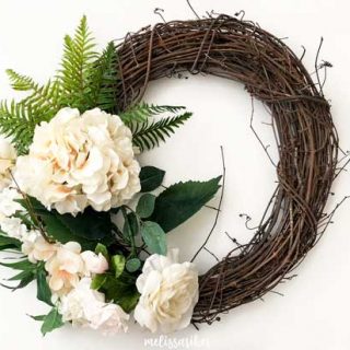 DIY summer hydrangea fern wreath