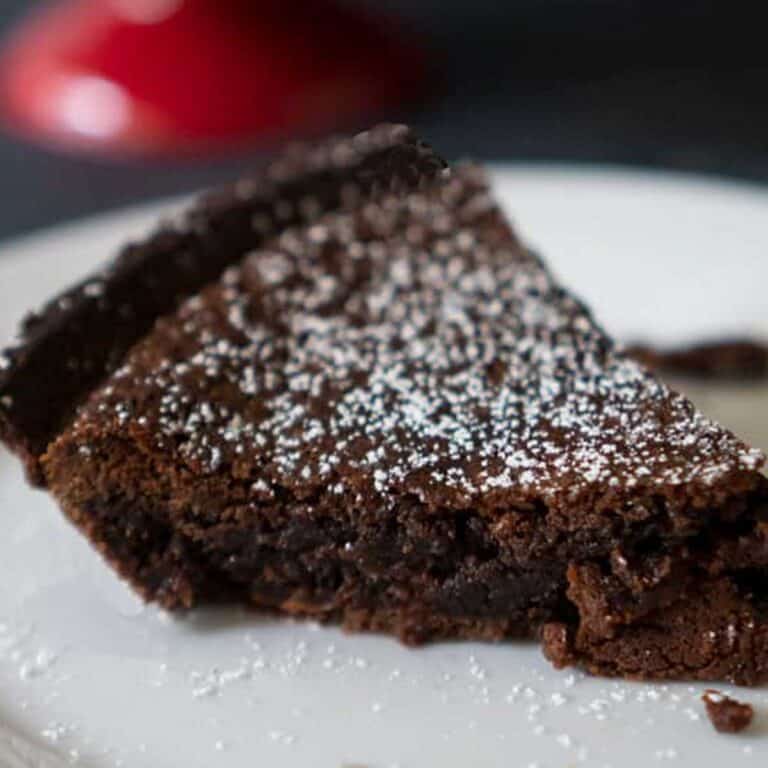 Old Fashioned Chocolate Fudge Pie