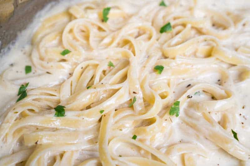 Best Sides for Chicken Alfredo - The Happier Homemaker