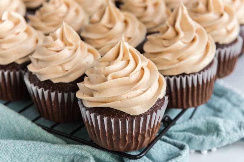 peanut butter buttercream frosting on chocolate cupcake