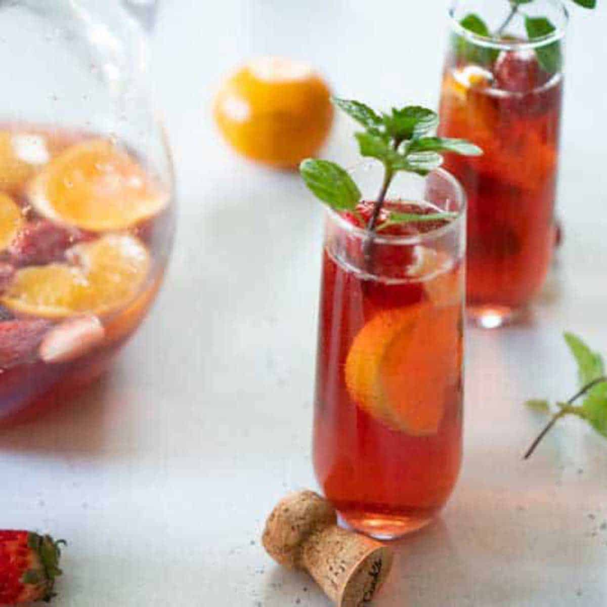 https://thehappierhomemaker.com/wp-content/uploads/2019/12/easy-champagne-punch-featured.jpg