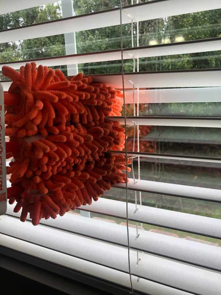 microfiber blinds duster