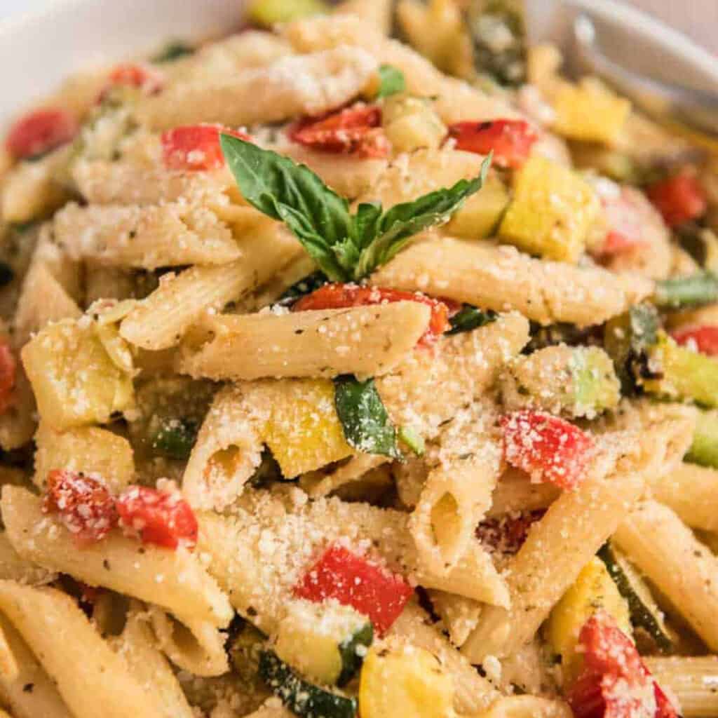 close up of pasta primavera