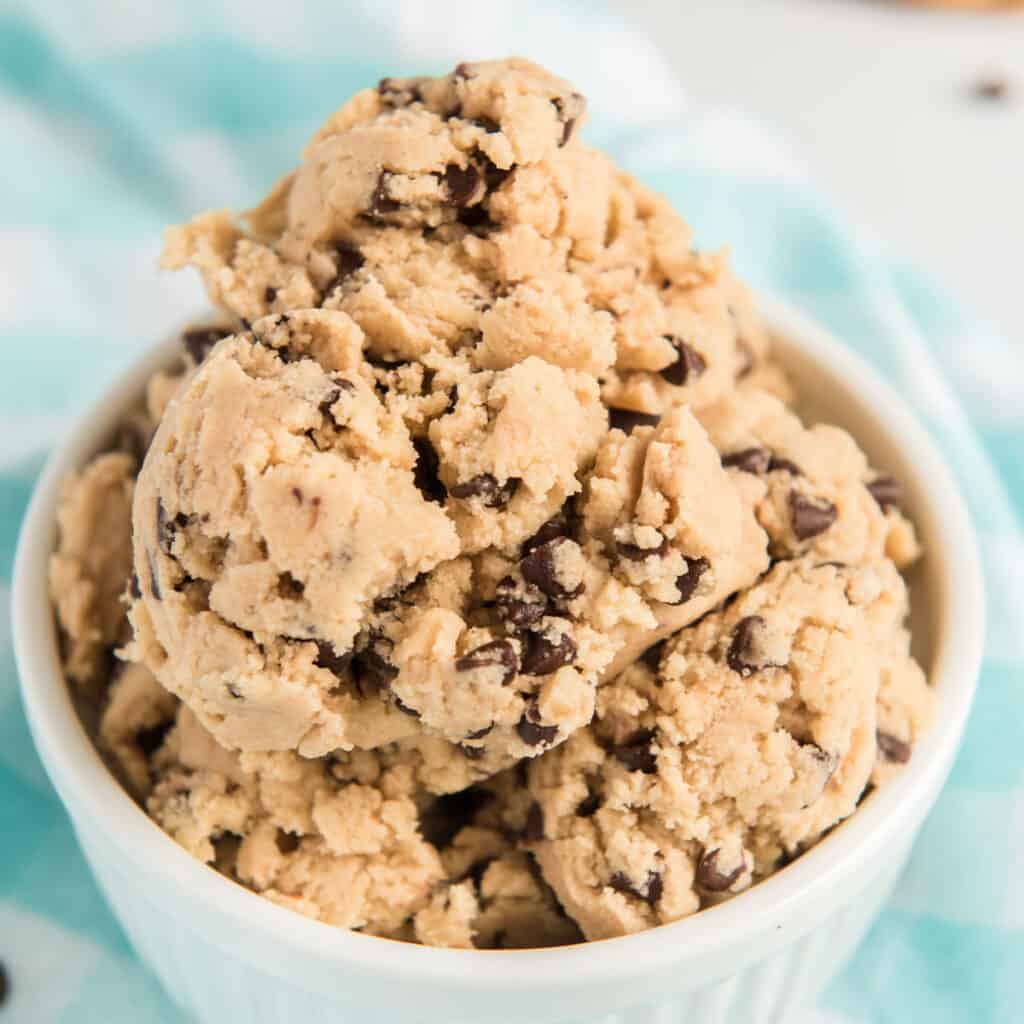 Edible Eggless Chocolate Chip Cookie Dough The Happier Homemaker