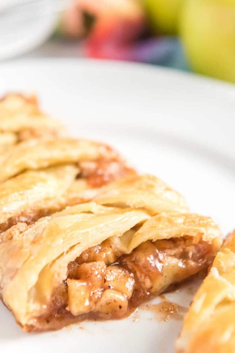 Easy Apple Danish Recipe - The Happier Homemaker