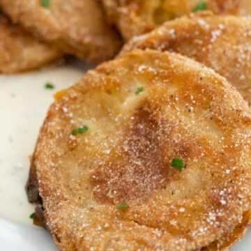 fried green tomatoes close up