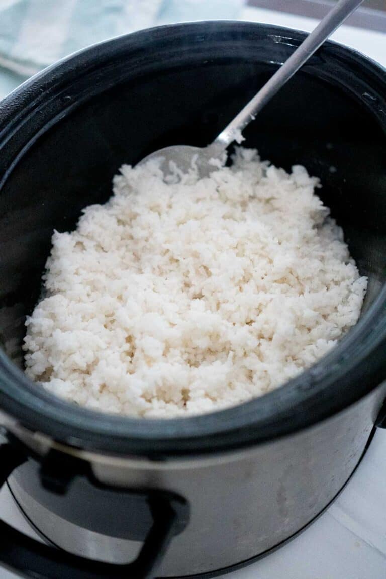 How to Cook White Rice in a Slow Cooker How to Cook White Rice in a Slow Cooker