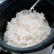 How much rice can I make in this crockpot? It's my first time, so I'm not  sure how to determine the measurements. : r/slowcooking