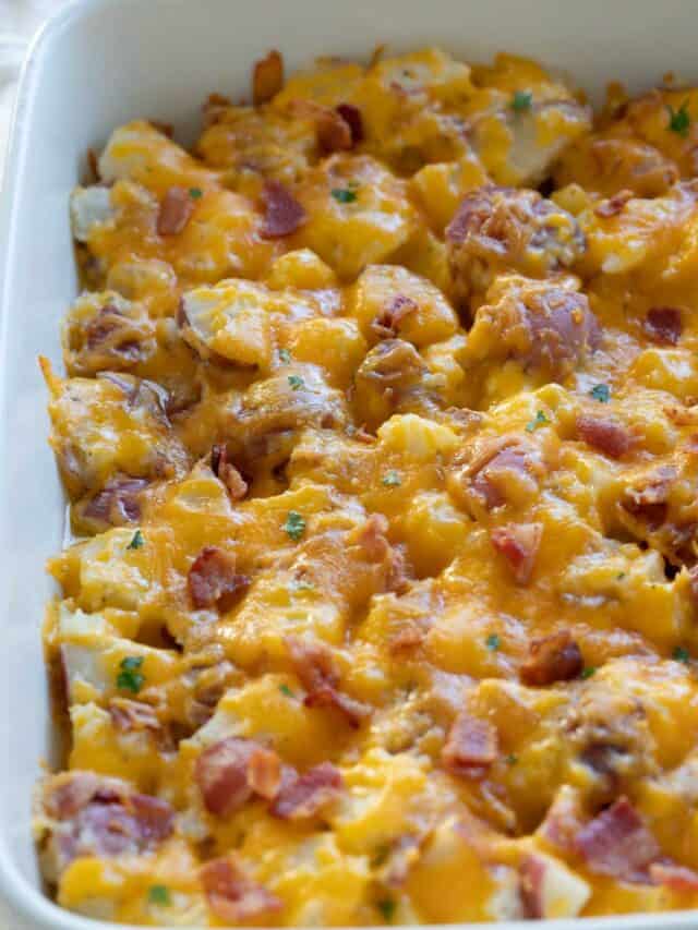 Cheesy Bacon Potato Caserole - The Happier Homemaker