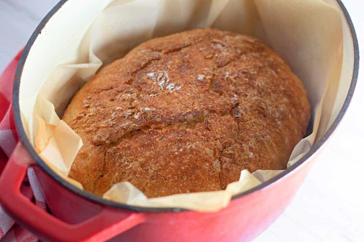 No Knead Dutch Oven Bread - The Happier Homemaker