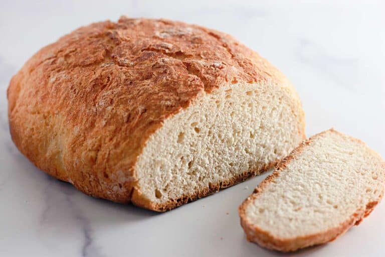 No Knead Dutch Oven Bread - The Happier Homemaker