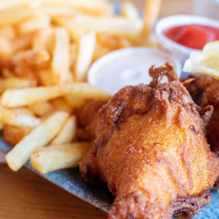 What to Serve with Fish and Chips – 15 Delicious Dishes