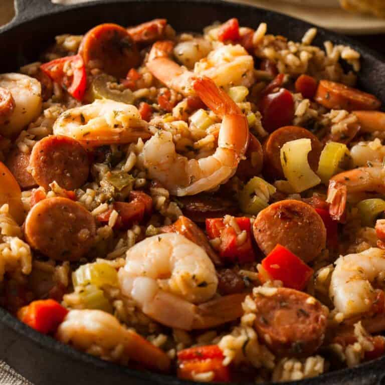 What to Eat with Jambalaya: 15 Tasty Sides
