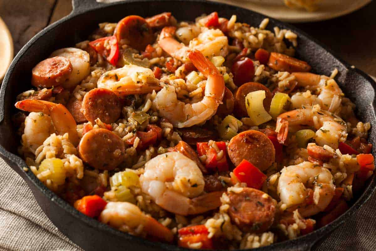 What to Eat with Jambalaya: 15 Tasty Sides - The Happier Homemaker