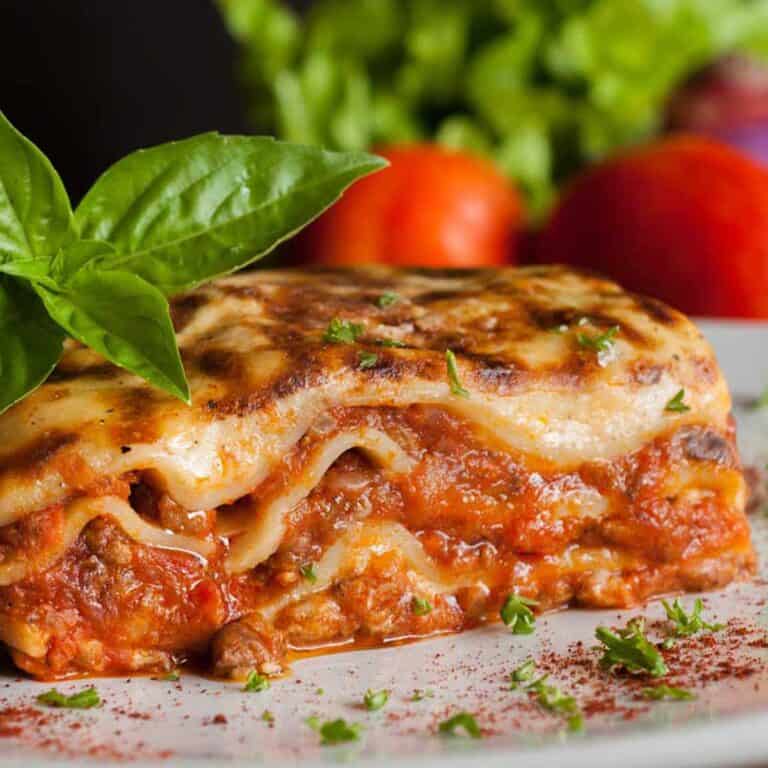 What to Serve with Lasagna – 15 Tasty Side Dishes
