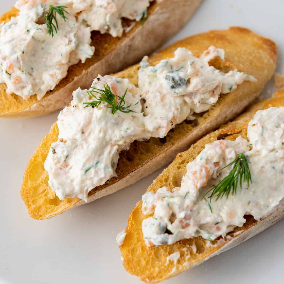 Smoked Salmon Dip - The Happier Homemaker