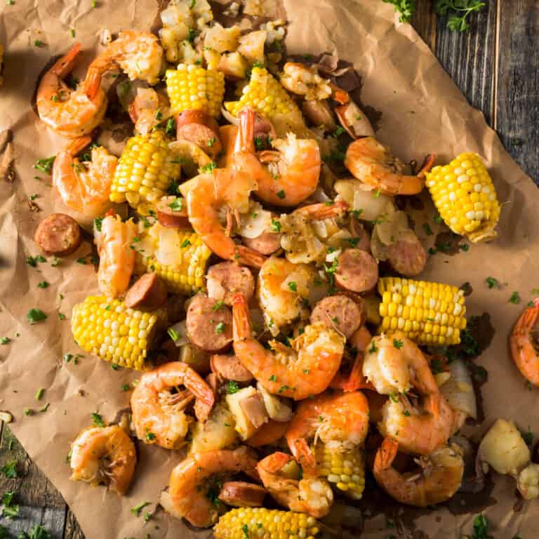 What to Serve with a Shrimp Boil – 15 Best Sides