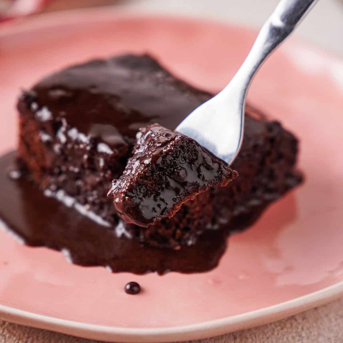 hot-chocolate-cupcakes-with-cocoa-buttercream-the-happier-homemaker