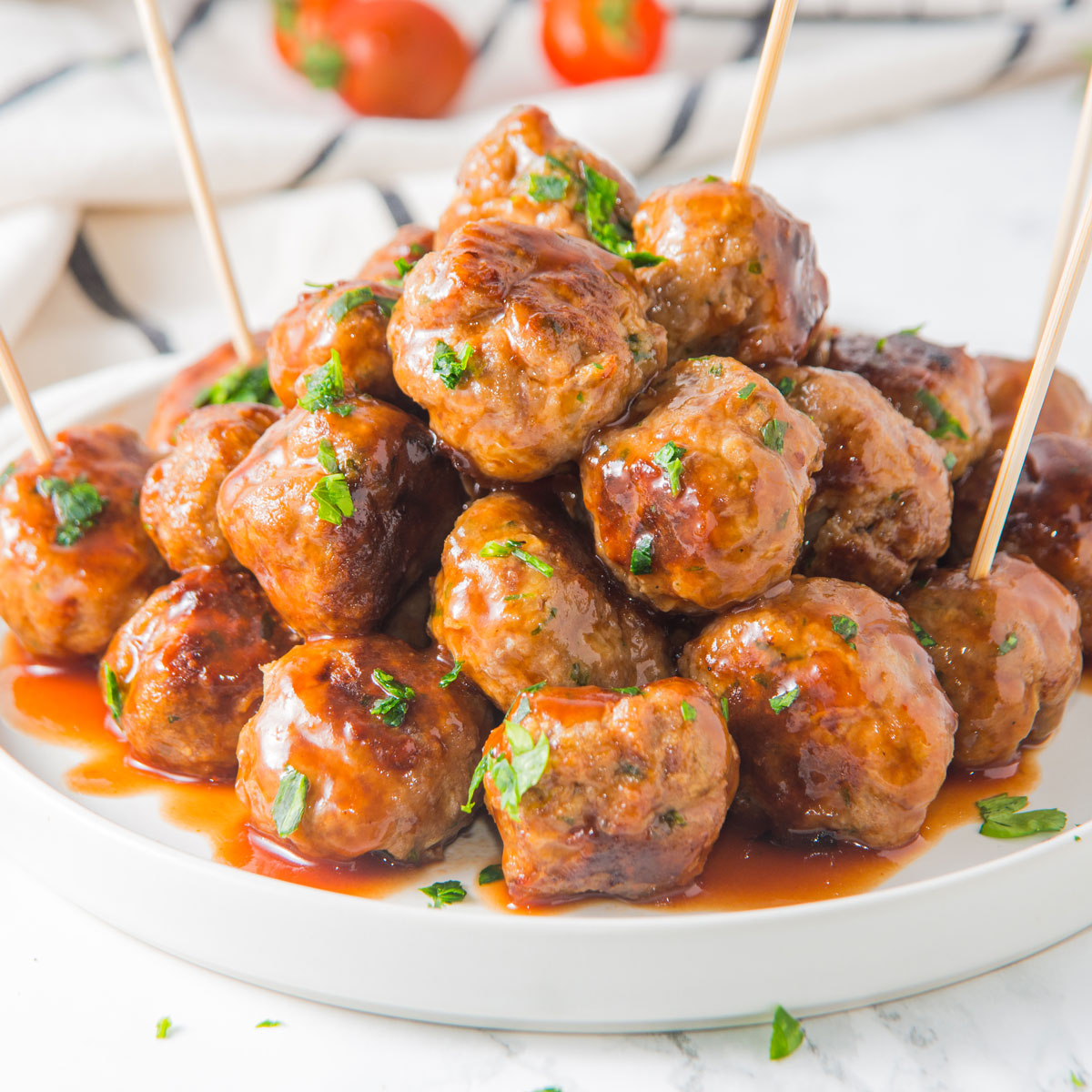 Sweet and Spicy Meatballs - The Happier Homemaker