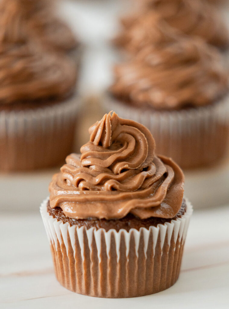 cupcake with nutella frosting