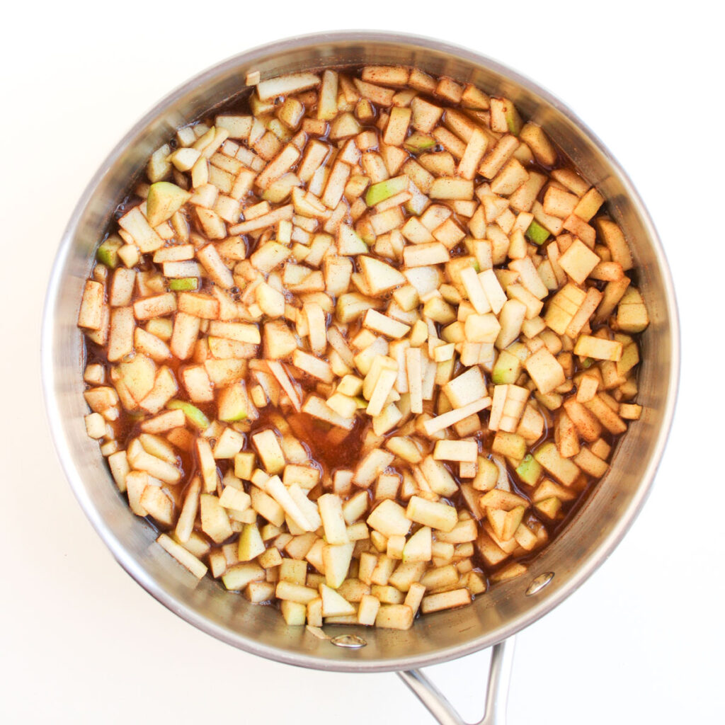 making apple pie dip in suacepan